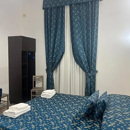 Ines Downtown Bed & Breakfast Roma