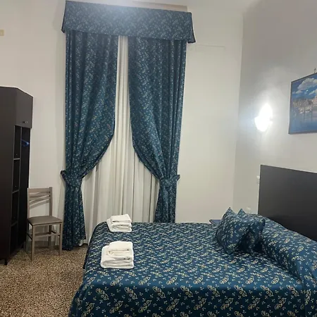 Ines Downtown Bed & Breakfast Roma