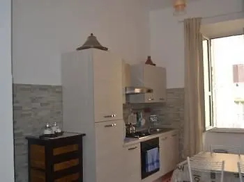 Ines Downtown 4*