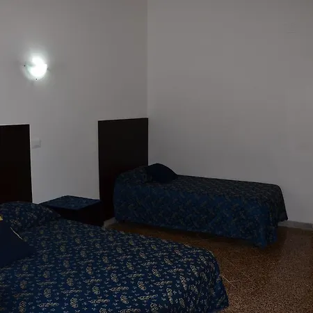 Ines Downtown 3* Rom